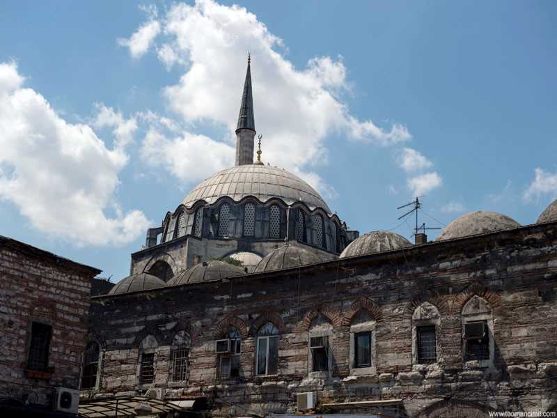 جامع رستم باشا Rüstem Paşa Camii